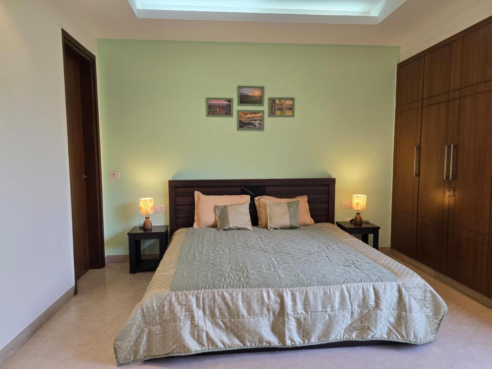 Two Park Bed & Breakfast *